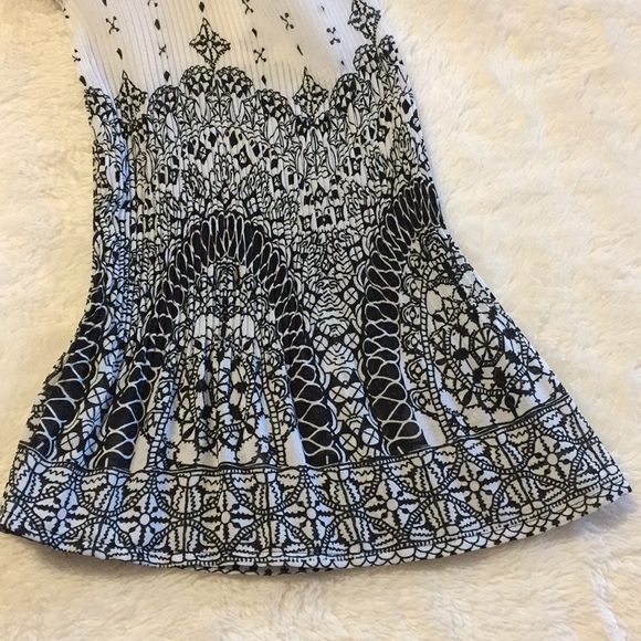 Black White Pleated Stretchy Button Up Blouse OX - Picture 3 of 6